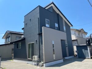 【施工事例】能美市｜築18年のアイワホームにて外壁塗装を実施しました