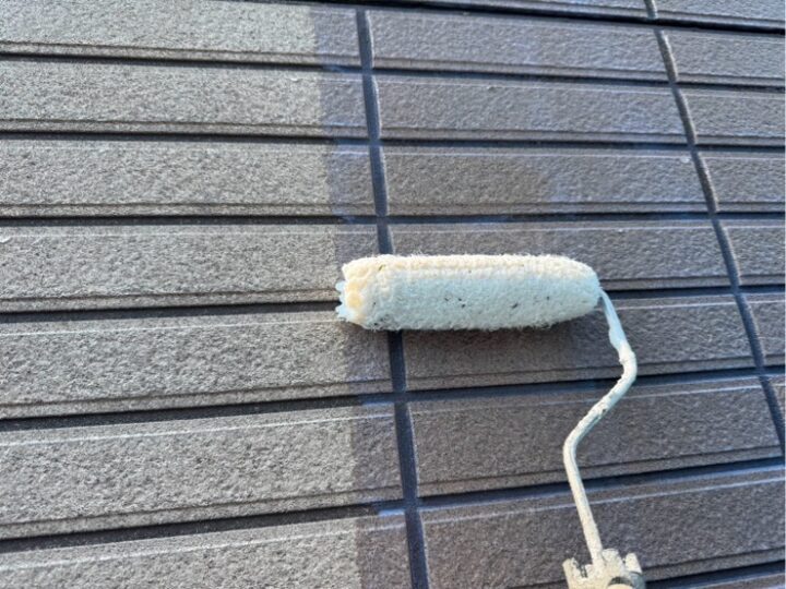 塗り残しなく丁寧に施工