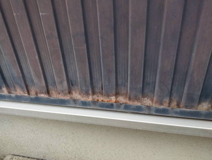 外壁のサビ